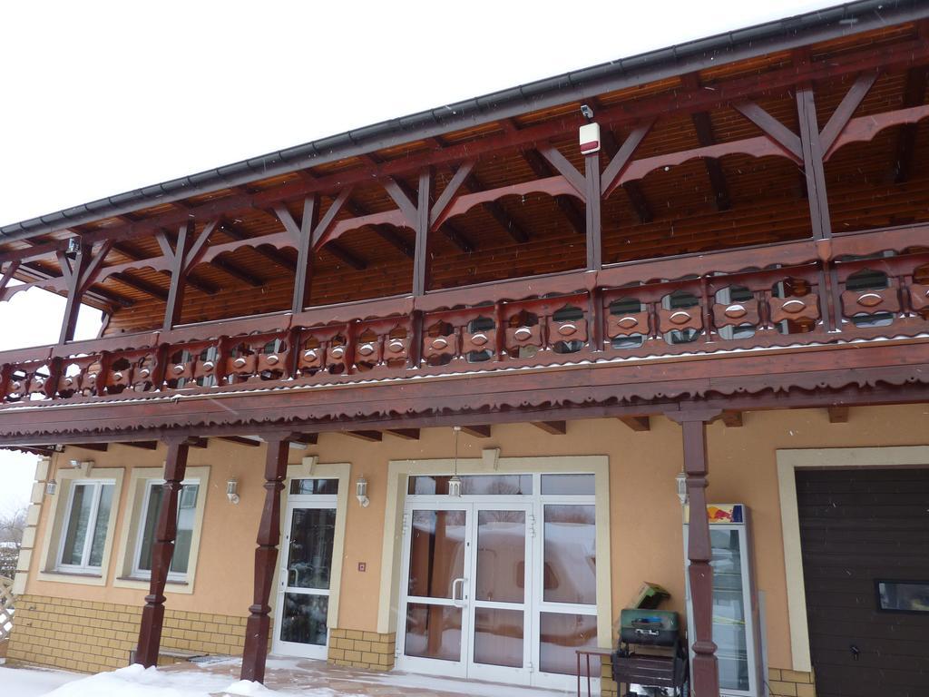 Pokoje Goscinne ”Zubr” Bialowieza Exterior photo